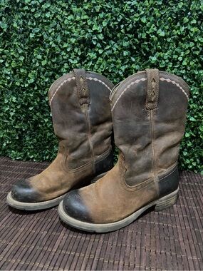 Ariat Women's Unbridled Roper Western
Boots